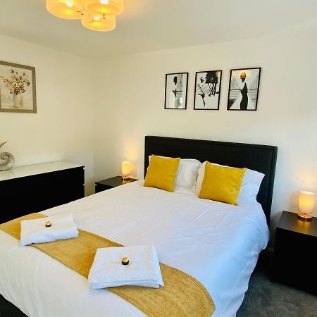 Wilnecote House Villa แทมเวิร์ธ ภายนอก รูปภาพ