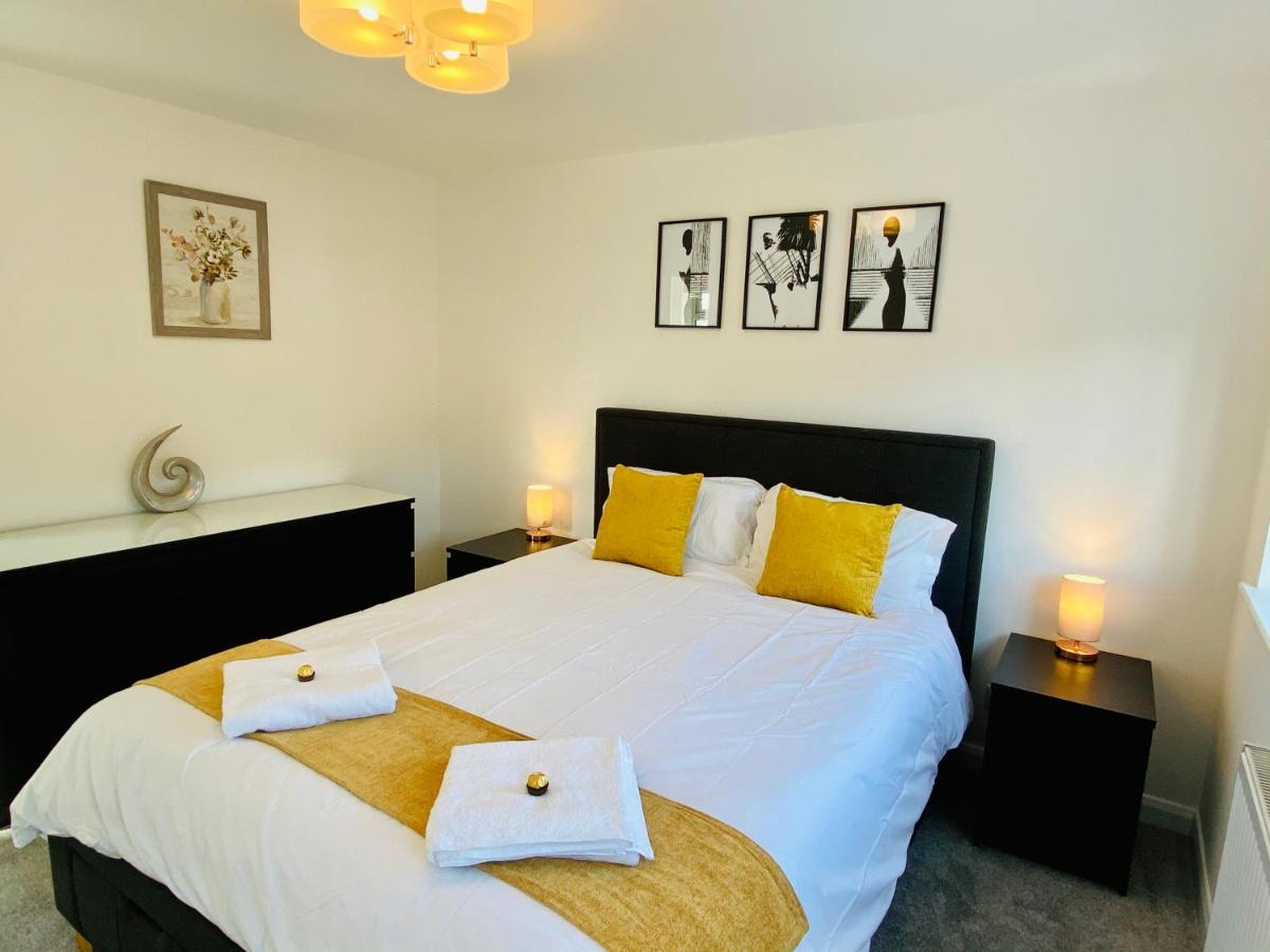 Wilnecote House Villa แทมเวิร์ธ ภายนอก รูปภาพ