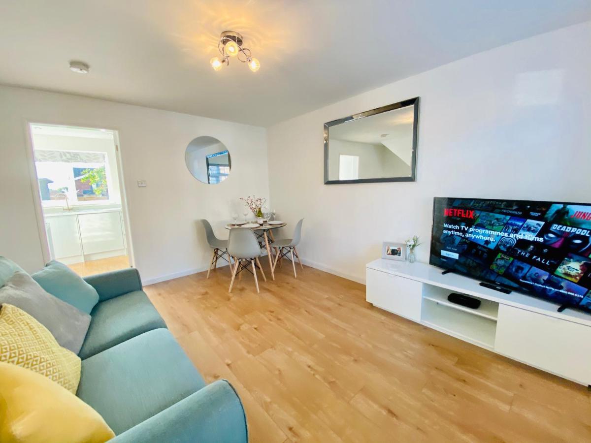 Wilnecote House Villa แทมเวิร์ธ ภายนอก รูปภาพ